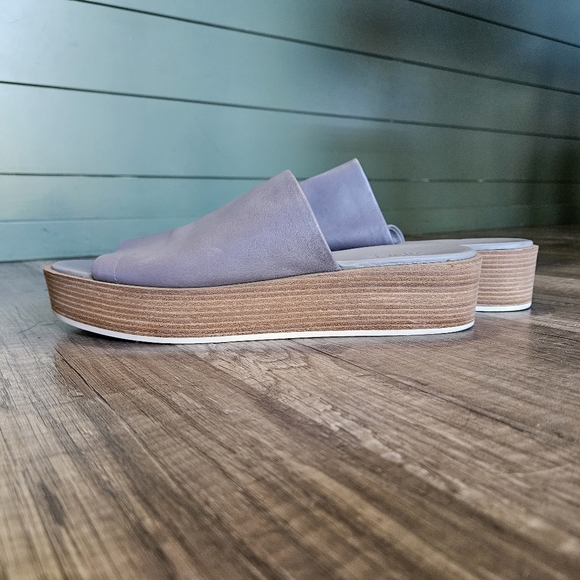 Vince. Saskia Leather Slides - Picture 2 of 7